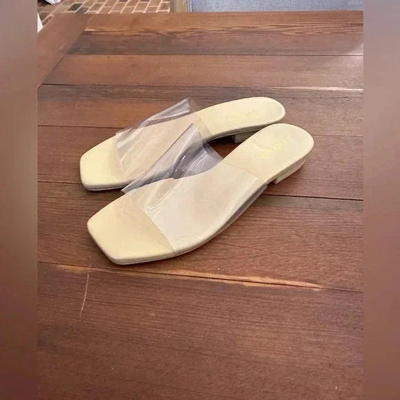 Cult Gaia Sivan PVC Slides - Picture 3 of 5